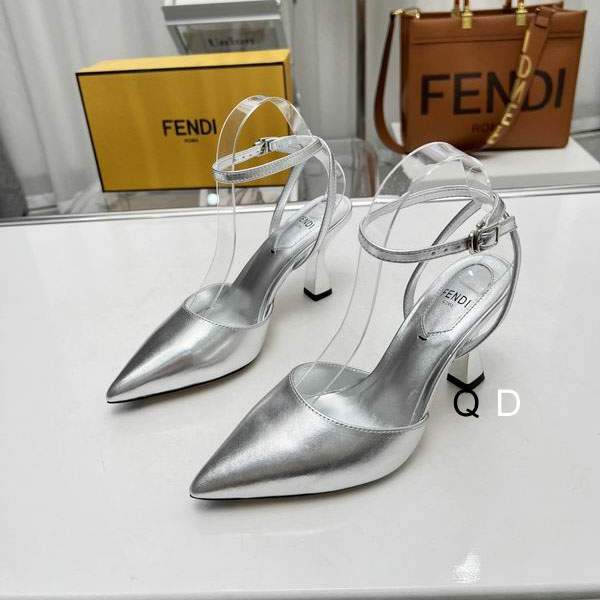 Picture of Fendi Shoes _SKUFendisz35-405CGDT07085086